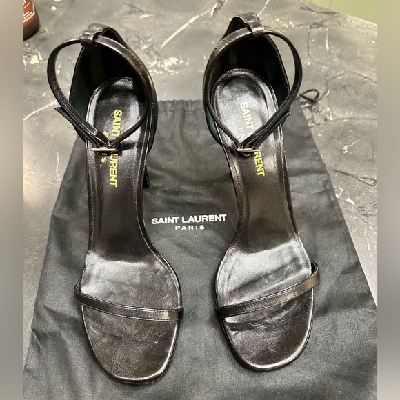 Saint Laurent Jane Pump - Picture 4 of 8